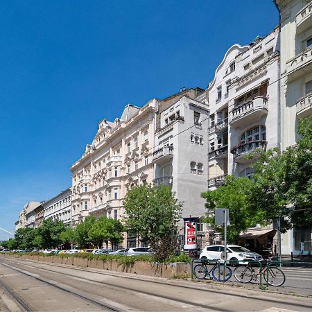 Central River Apartment Danube Budapeste Exterior foto