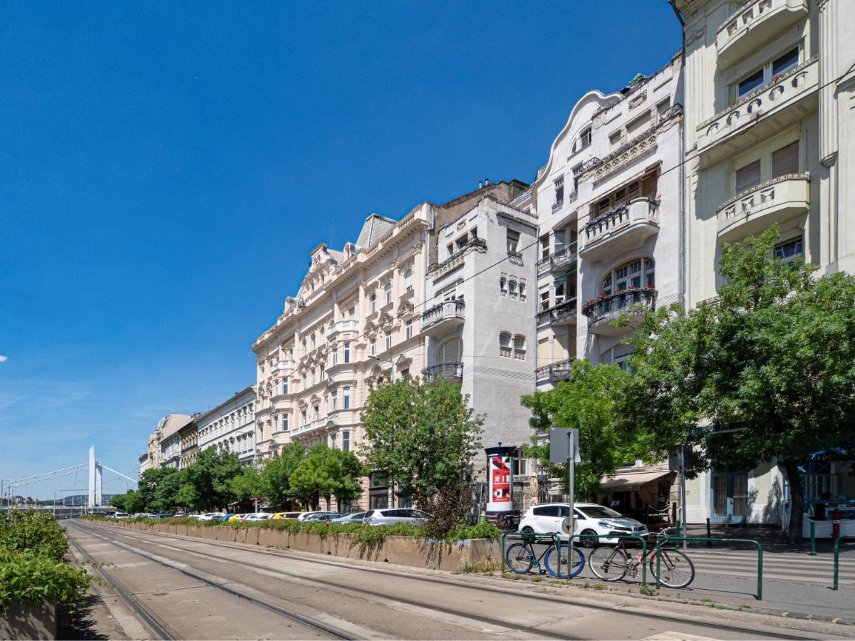 Central River Apartment Danube Budapeste Exterior foto